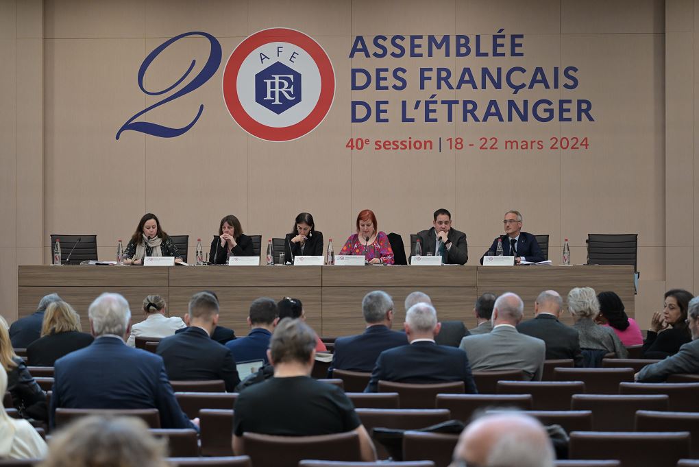 Présentation de l'état civil des Français de l'étranger introduite&nbsp;(…)